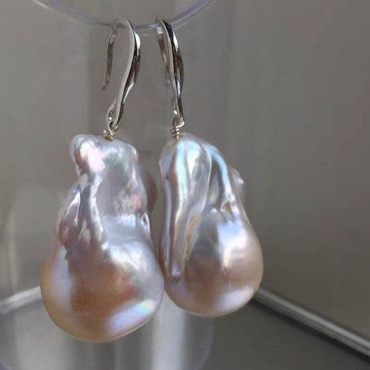 Pendientes largos de perlas barrocas grandes