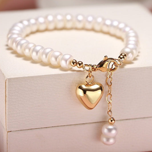 Pulsera hecha a mano con perlas de agua dulce de diseño atemporal