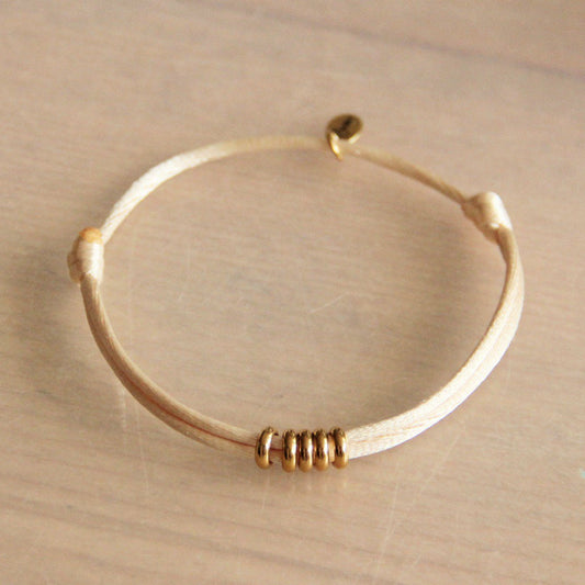 Pulsera de Satén con Anillos - Arena/Oro