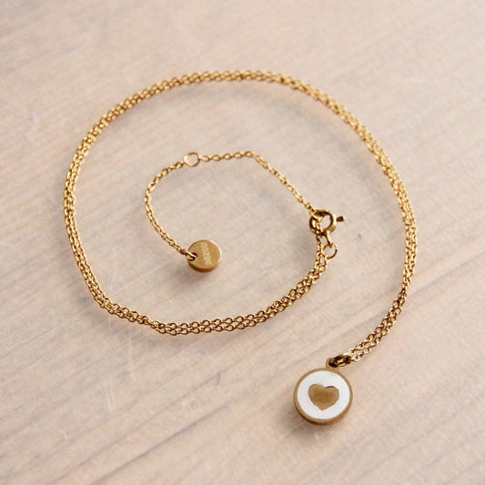 Elegante Subtiele Ketting met Ronde Parelmoervorm Hart Bedel - Goud